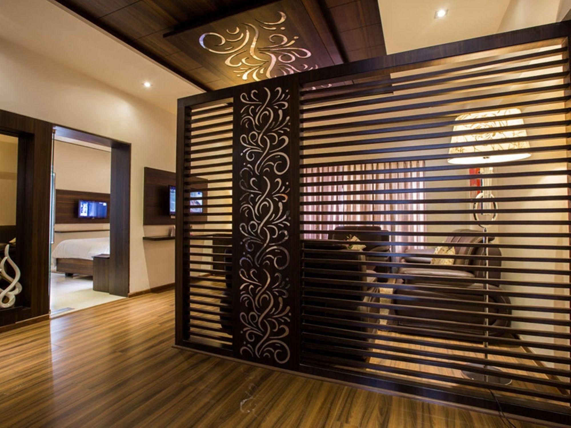 Regenta Central Harimangala Bharuch Экстерьер фото